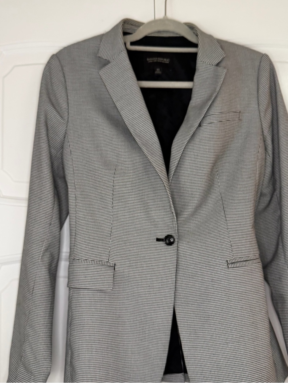 Banana Republic Women's Micro-Check Blazer - Picture 3 of 7